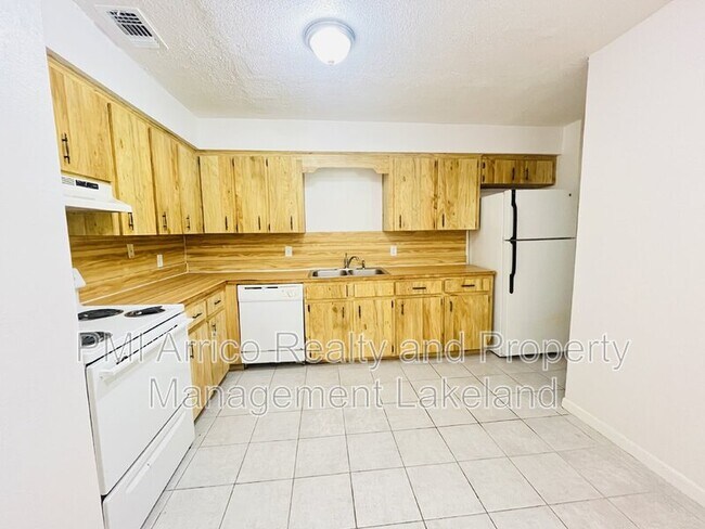 Foto del edificio - 724 West Alamo Drive