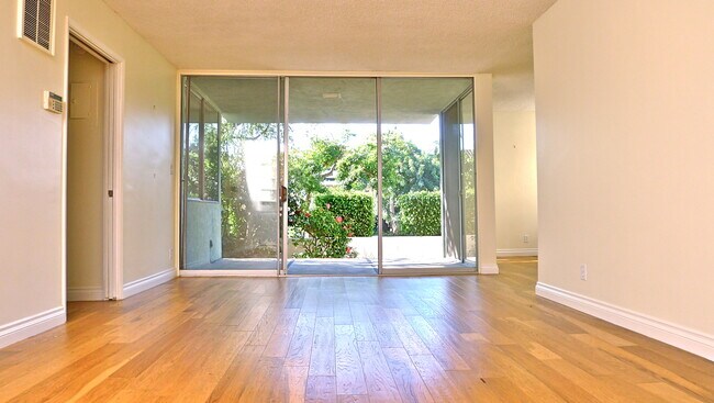 Sala de estar - 941 10th St