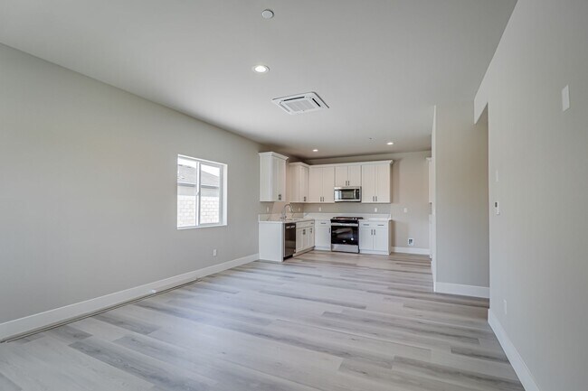 Foto del edificio - 5212 Hawkwatch Ln
