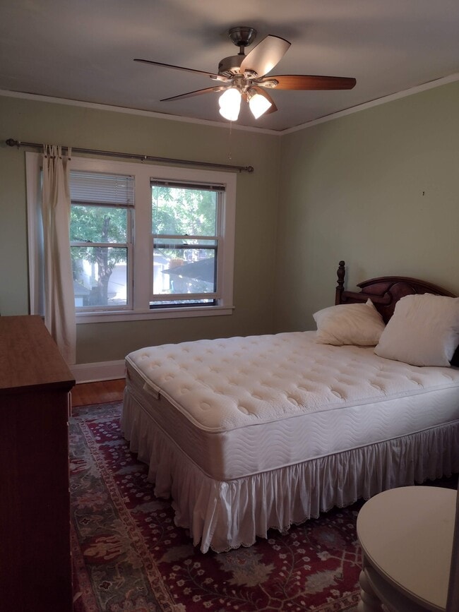 Dormitorio principal - 1895 Portland Ave