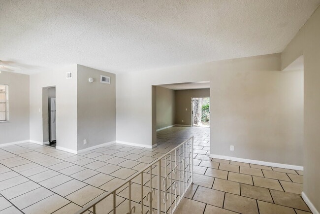 Building Photo - 2351 NW 28th St