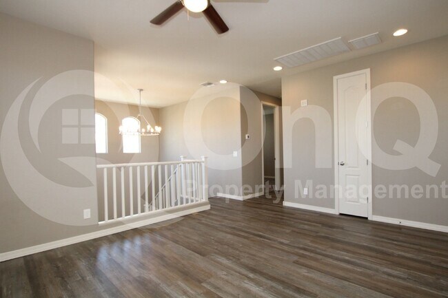 Building Photo - 17120 N 9th Pl