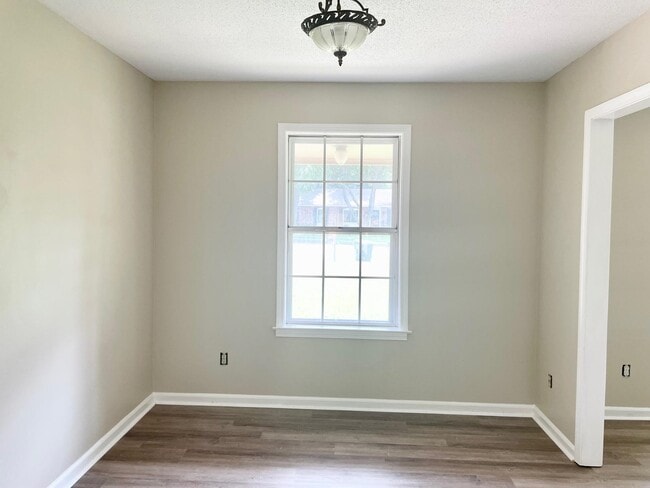 Building Photo - 6308 Heathcliff Cove