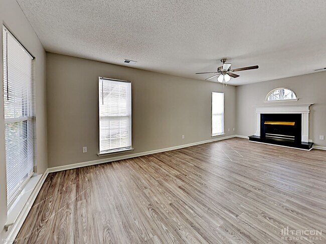 Building Photo - 1216 Blue Mist Cir