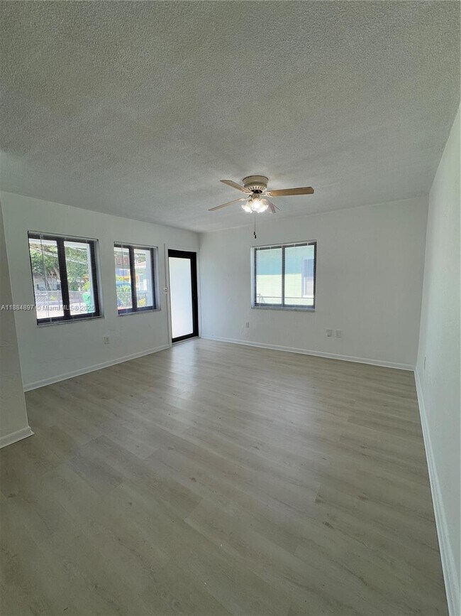 Foto del edificio - 3633 SW 5th Ter