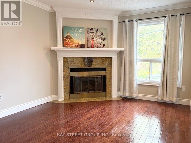 Building Photo - 3620 Cherrington Crescent
