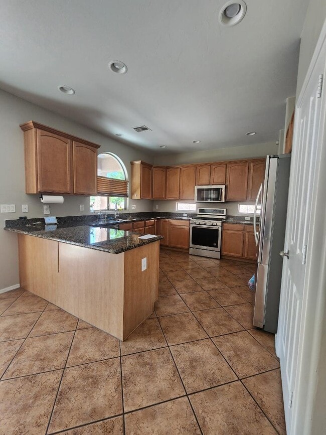 Building Photo - 10690 S Kush Canyon Ln