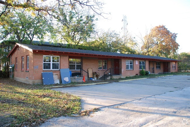 Building Photo - 2215 Jb Jackson Jr Blvd