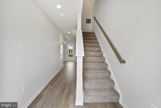 Building Photo - 112 Kinkade Ct