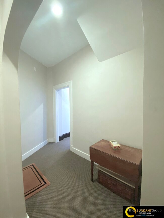 Building Photo - 371 Harvard St