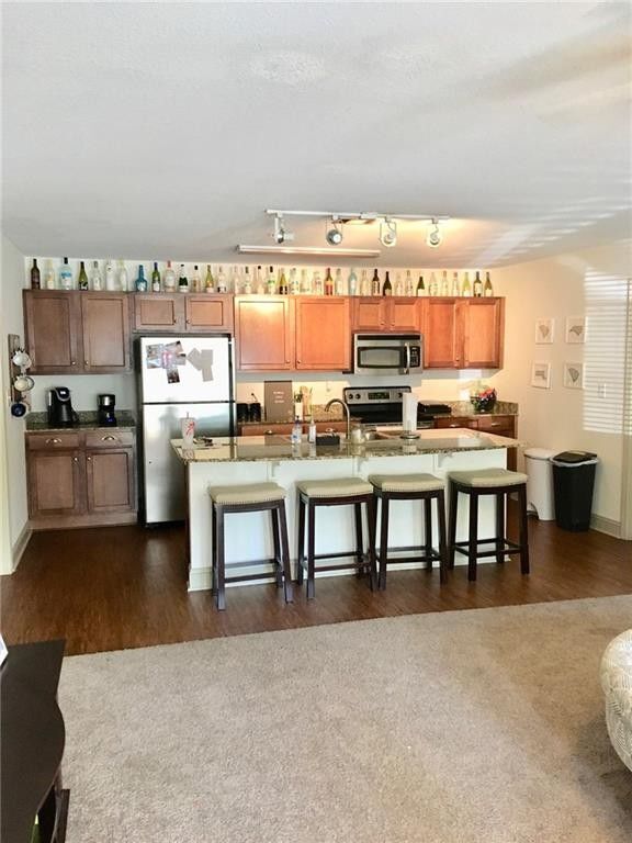 Foto del edificio - 203 Kelly Rd