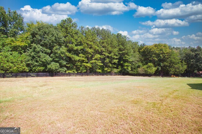 Foto del edificio - 1020 Arbor Ln