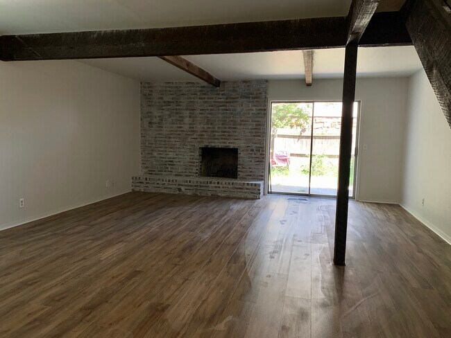 Foto del edificio - 902 W Edgewater St