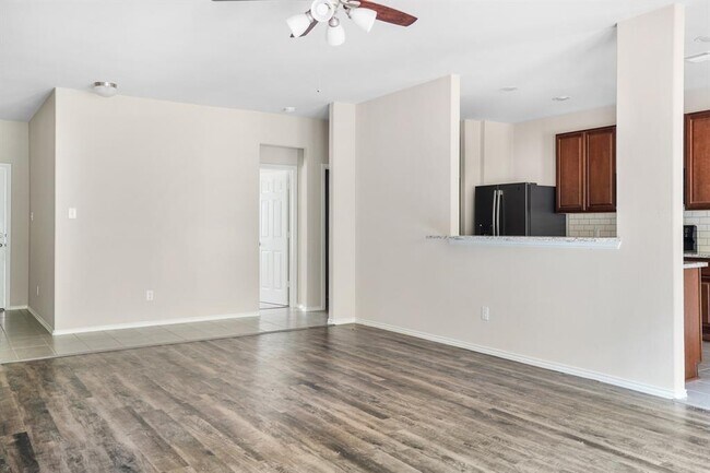 Building Photo - 9805 Cold Creek Dr