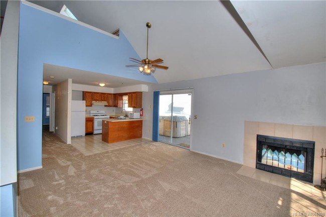 Building Photo - 41 Sunnydale Dr