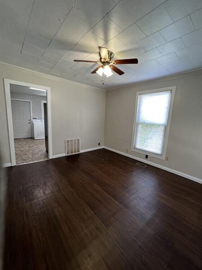 Foto del edificio - Charming one bedroom in South Charleston