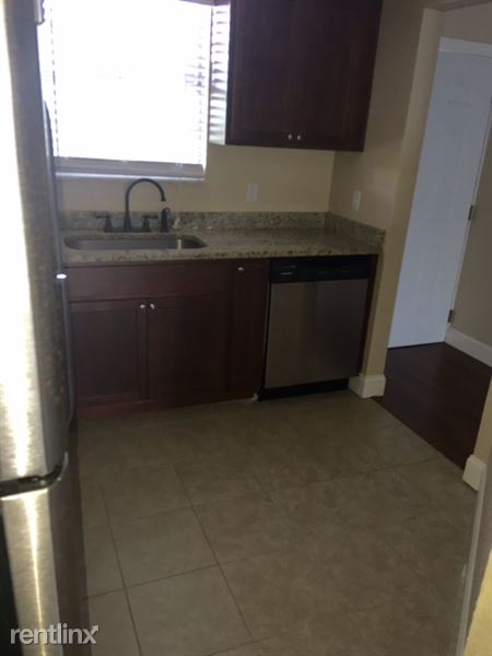 Building Photo - 9919 Aquarius Dr
