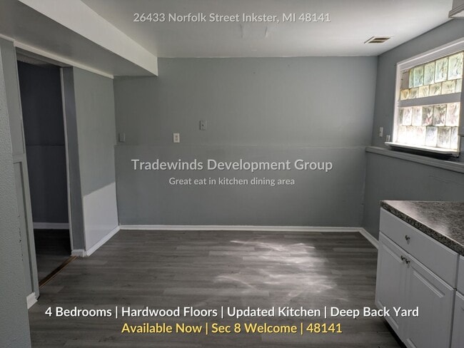 Building Photo - 26433 Norfolk St