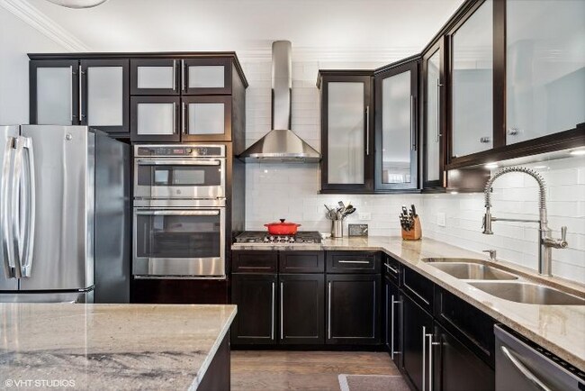 Foto del edificio - 448 N Carpenter St