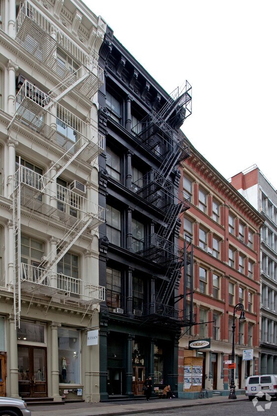 Primary Photo - 127 Greene St