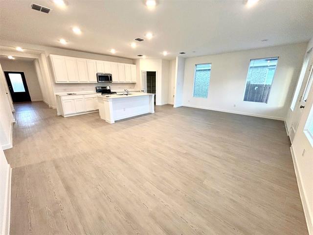 Foto del edificio - 517 Ml Trce Wy