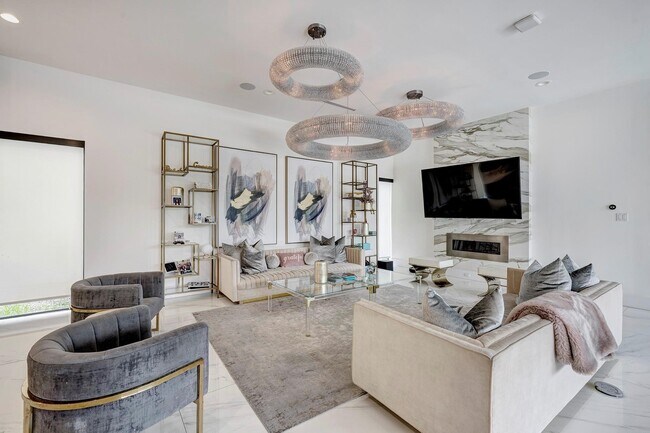 Foto del edificio - 4028 Chatham Ln