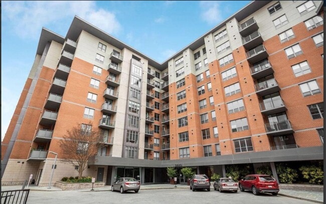 Photo - Professionally Managed, 2 Bedroom  1  Bathroom  Condo // Cleveland Park// Amenity Rich Condo