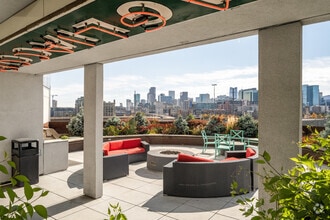 Building Photo - Lumina Apartments