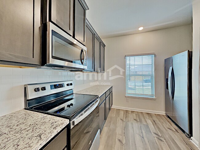 Foto del edificio - 3137 Bowen St
