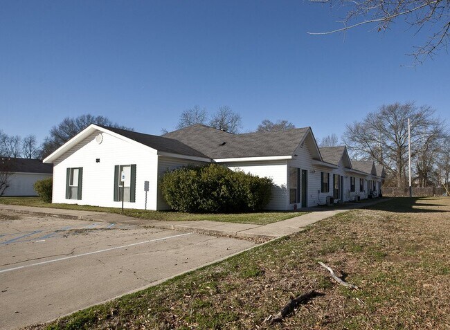 Foto del edificio - 235 E Stoner Ave