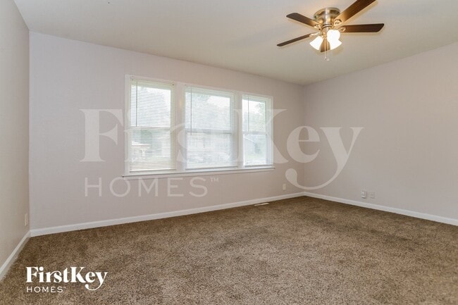 Foto del edificio - 8402 E 92nd Terrace