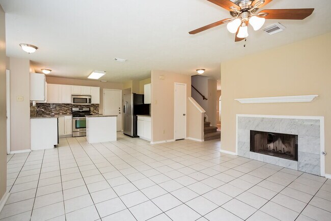 Building Photo - 8234 Worthington Dr