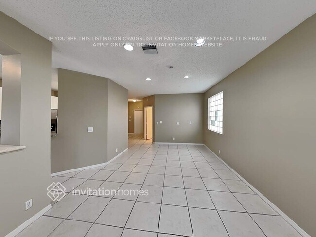 Foto del edificio - 10630 NW 1st St