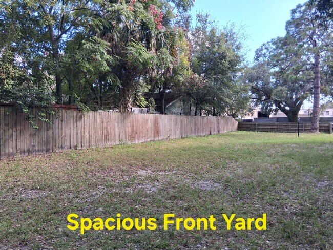 Foto del edificio - 1065 Winthrop St