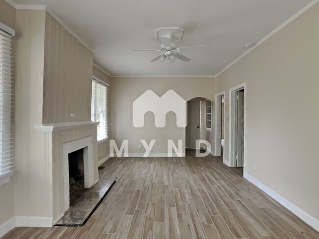Foto del edificio - 3807 Saint Johns Ave