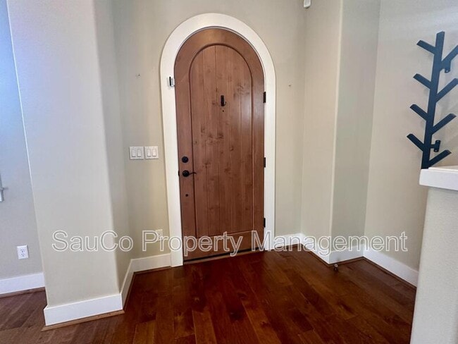 Foto del edificio - 456 SW 203rd Terrace