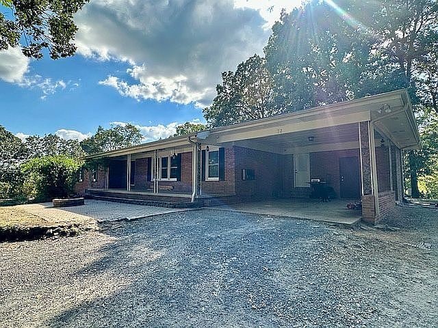 Building Photo - 73 Oak Grove Rd