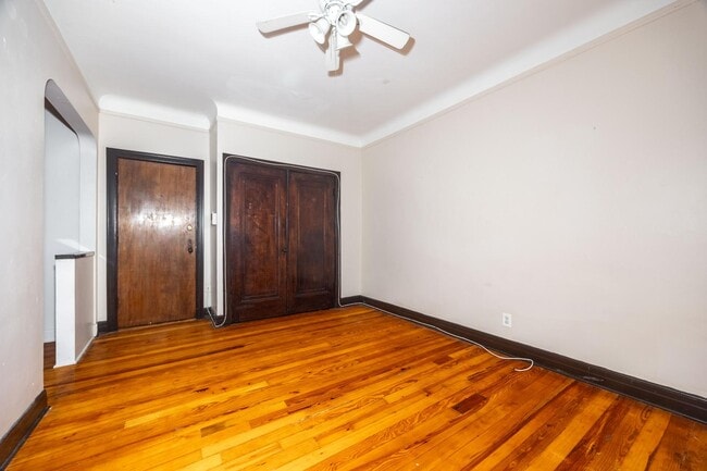 Foto del edificio - 948 W Cuyler Ave