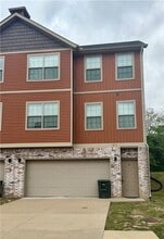 Building Photo - 271 S Breakwater Ln