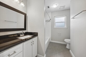 Building Photo - 10303 Greenwillow Dr