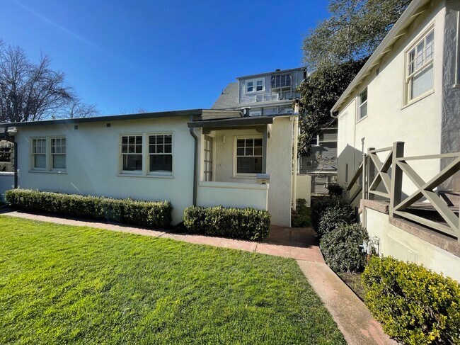 Building Photo - 1742 Allston Way