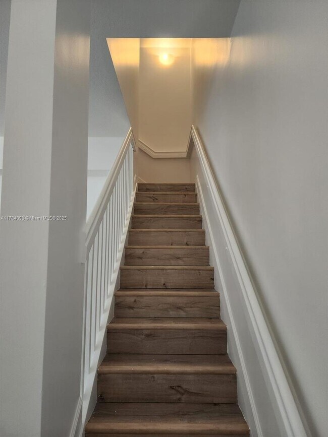 Foto del edificio - 3 bedroom in Hollywood FL 33020