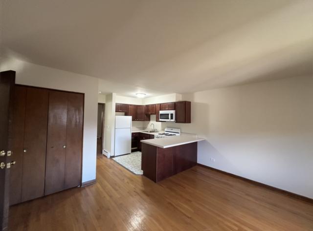 Building Photo - 1 bedroom in Libertyville IL 60048