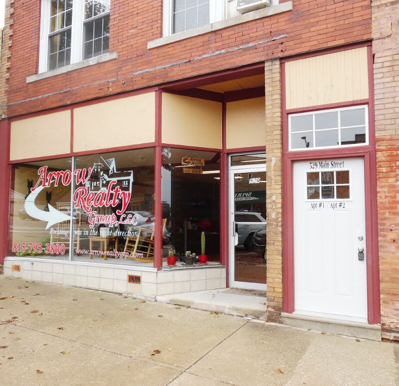 Primary Photo - 529 Main St