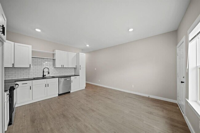 Building Photo - 1644 County Rd 180