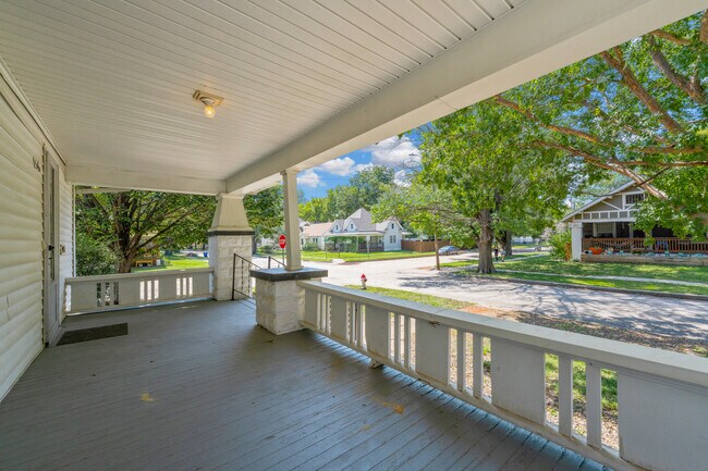 Foto del edificio - 156 S Estelle St