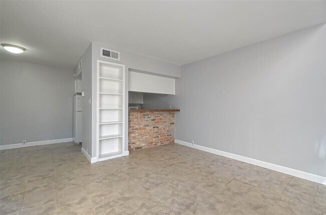 Building Photo - 4707 Graustark St