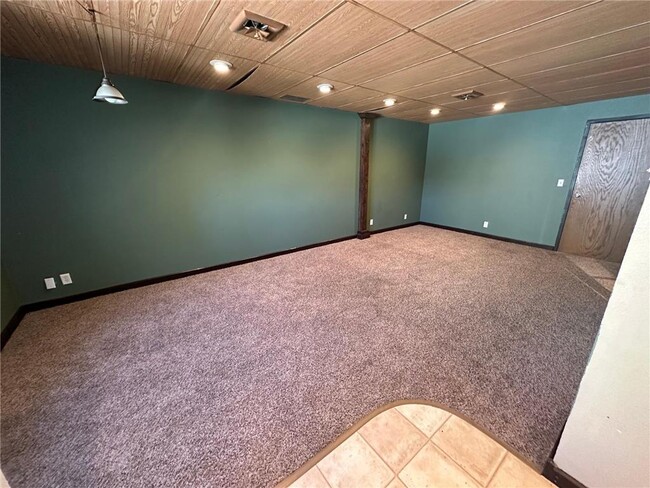 Building Photo - 314 5th St SW