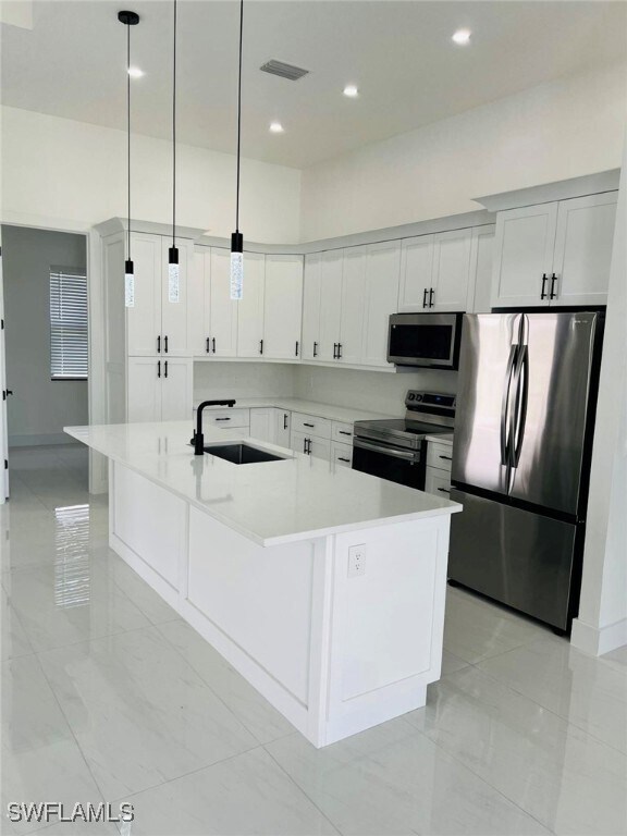 Foto del edificio - 2492 27th Ave NE
