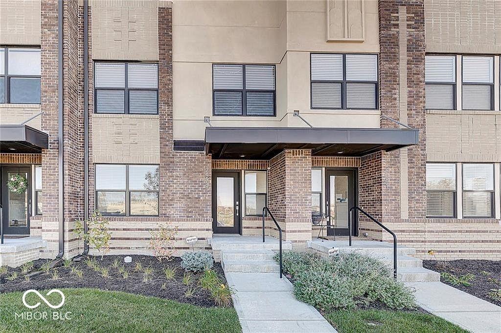 Foto principal - 2579 Filson St